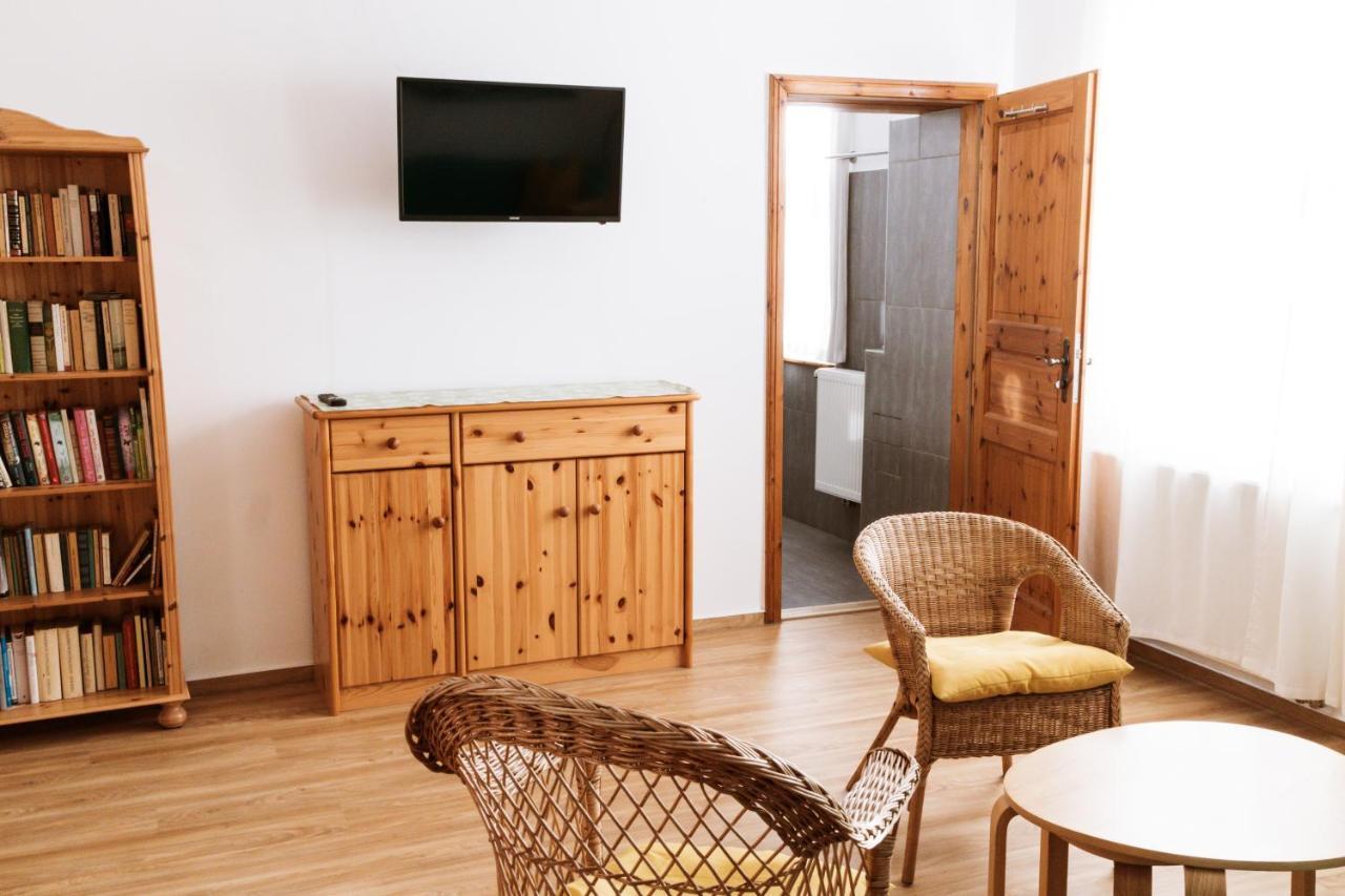 Ferienwohnung An Der Berliner Seenkette Schwerin  Dış mekan fotoğraf